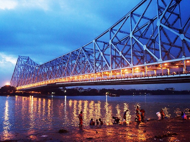 Howrah Bridge - Attraction of Kolkata