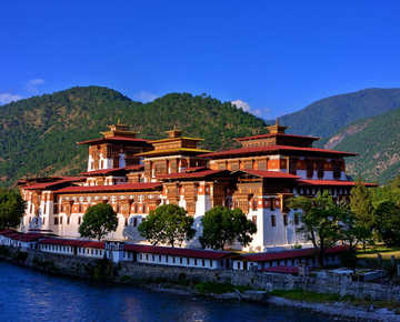 Thimphu 1N – Wangdue / Punakha 2N – Paro 2N