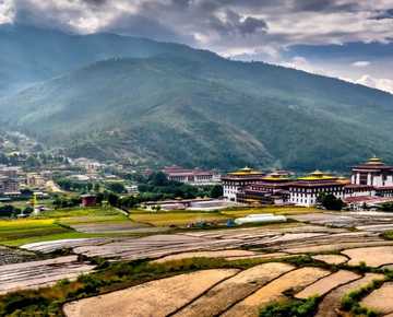 Phuentsholing 2N – Thimphu 1N – Wangdue / Punakha 2N – Bumthang 2N – Paro 2N