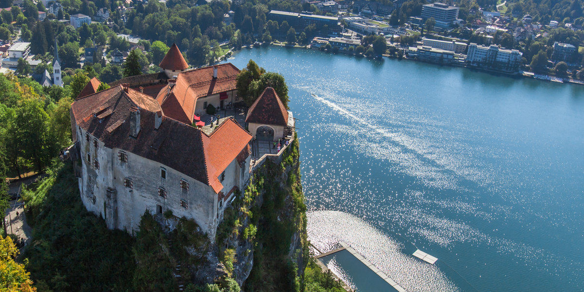 4-Bled-castle_Bled-castle-above-lake-Bled_Bled-castle_Rozle-Bregar.jpg