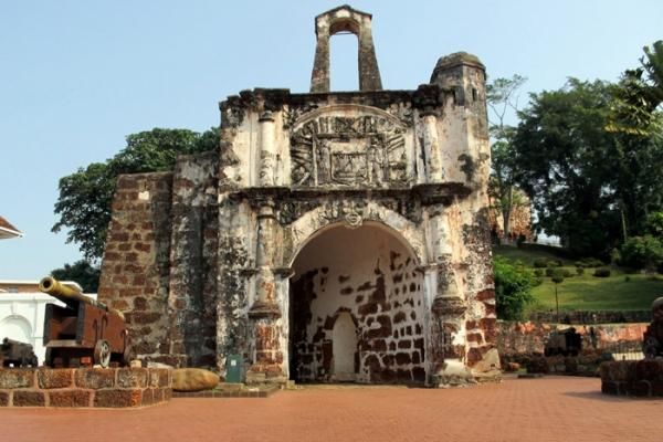 A-Famosa-fortress-Malacca.jpg