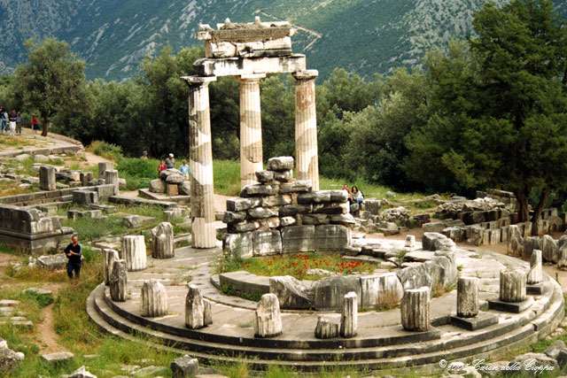 Delphi_Greece.jpg