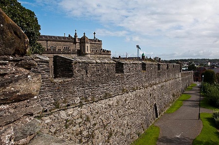 Derry-City-Walls-credit-Tim-Graffam-Flickr-450.jpg