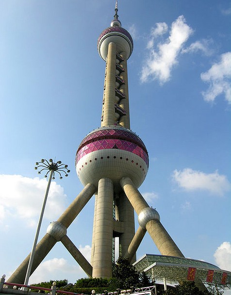 Shanghai-Oriental-Pearl-TV-Tower.jpg