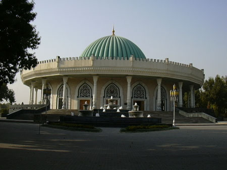 amir-timur-museum.jpg