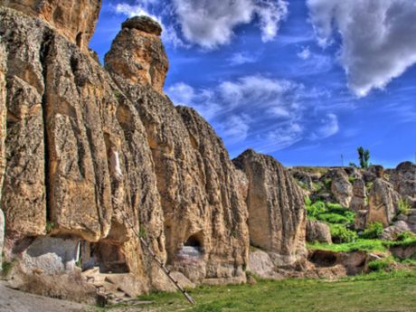 ancient_city_mentioned_in_the_Bible_Kilistra.jpg