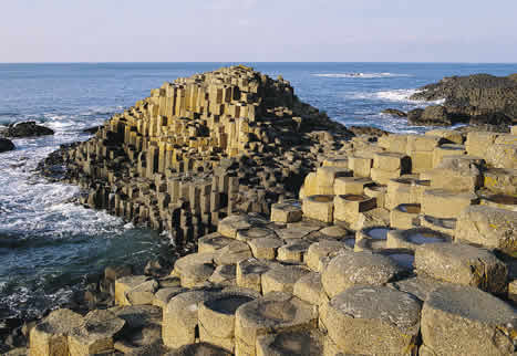 large_giants_causeway.jpg