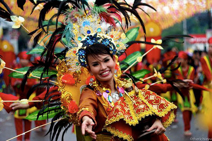 Sinulog-Festival-Cebu-City-Philippines.jpg