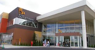 Mitsui_Outlet_Park_Sapporo_Kitahiroshima.jpg