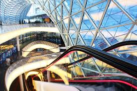 Shopping_Center_MyZeil.jpg