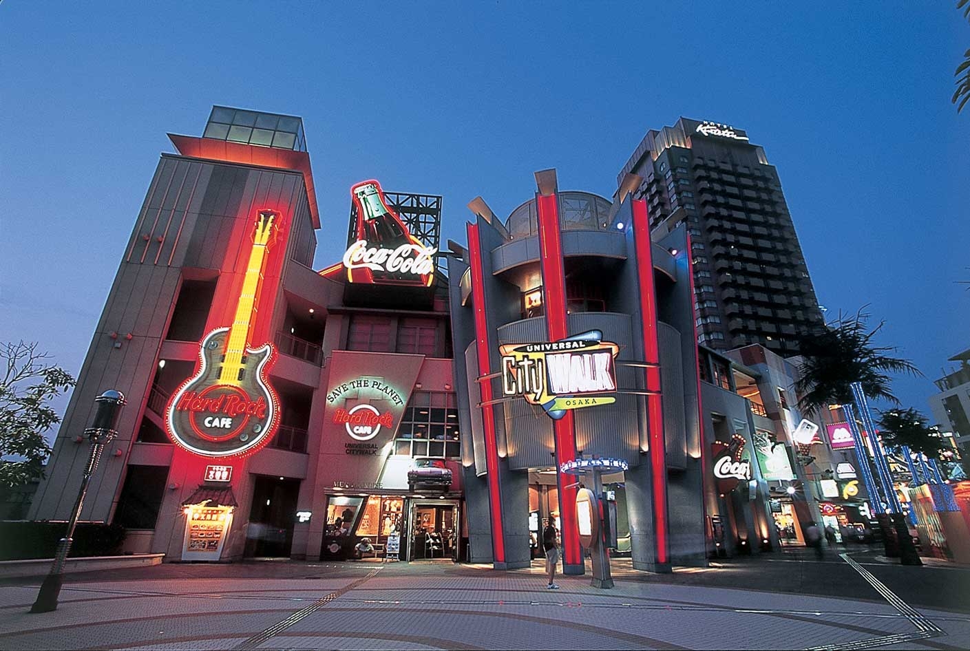 UNIVERSAL_CITYWALK_OSAKA.jpg