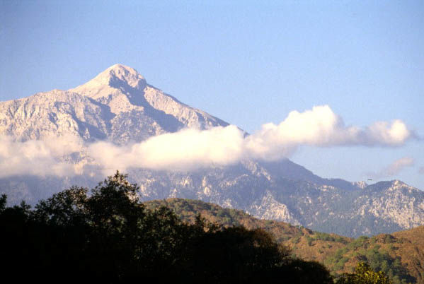 20021113olympos08.jpg