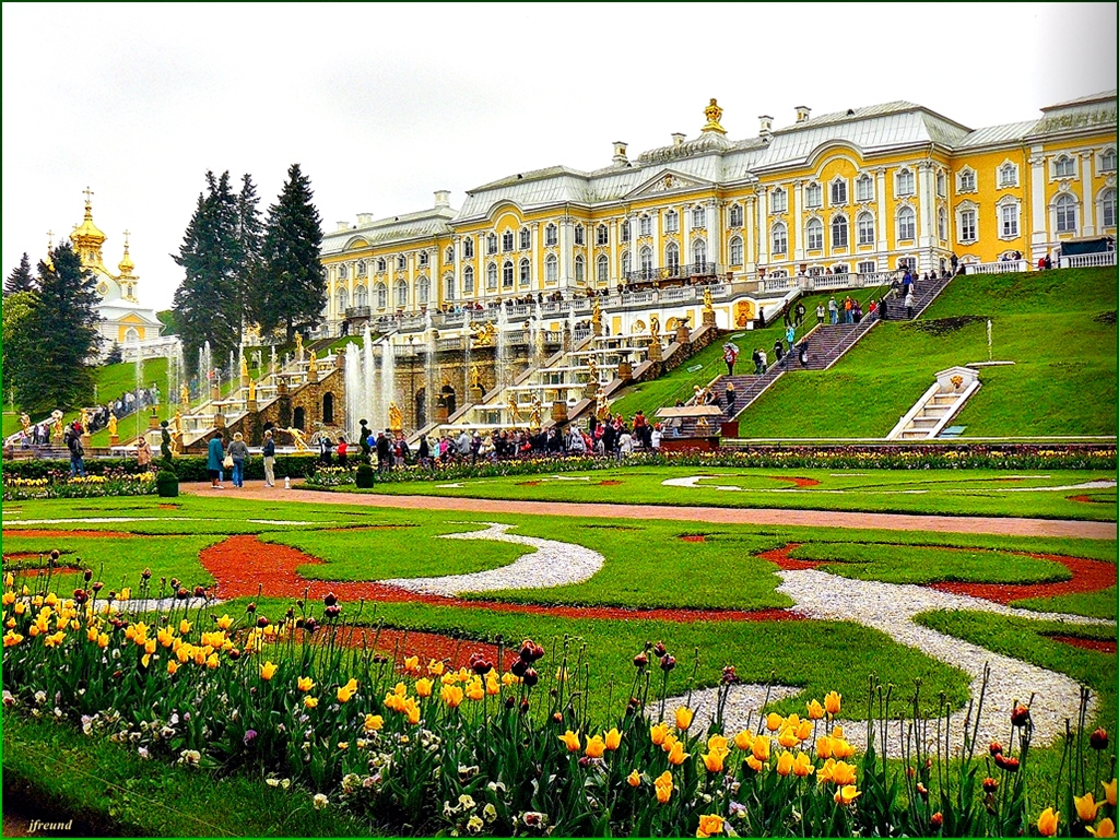 Peterhof-Gardens.jpg