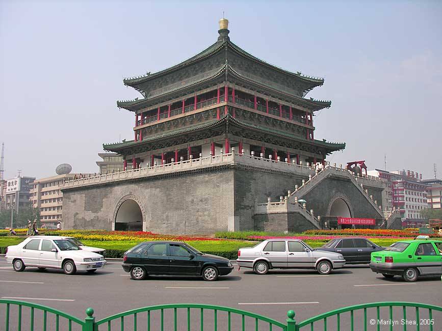 Xian_Bell_Tower_7483w_1.jpg