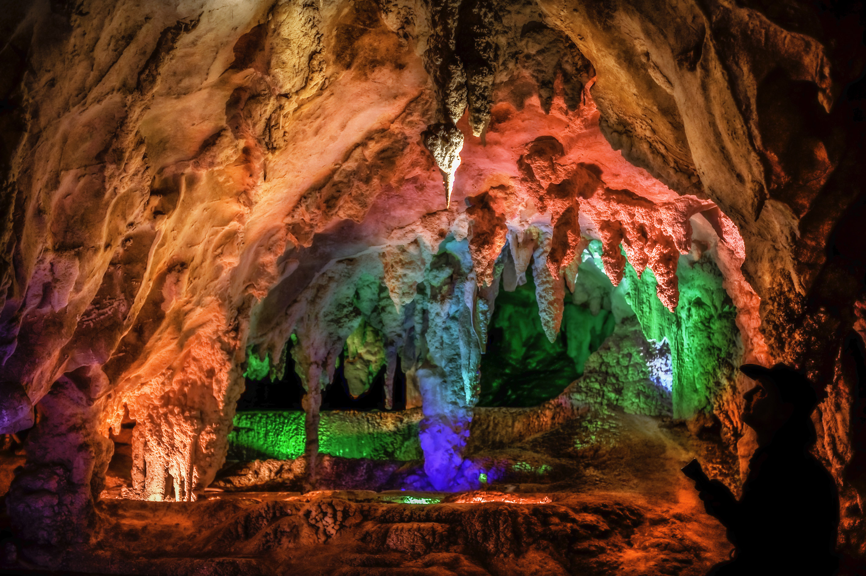 jenolan-caves-2.jpg