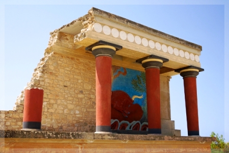 knossos_and_heraklion.jpg