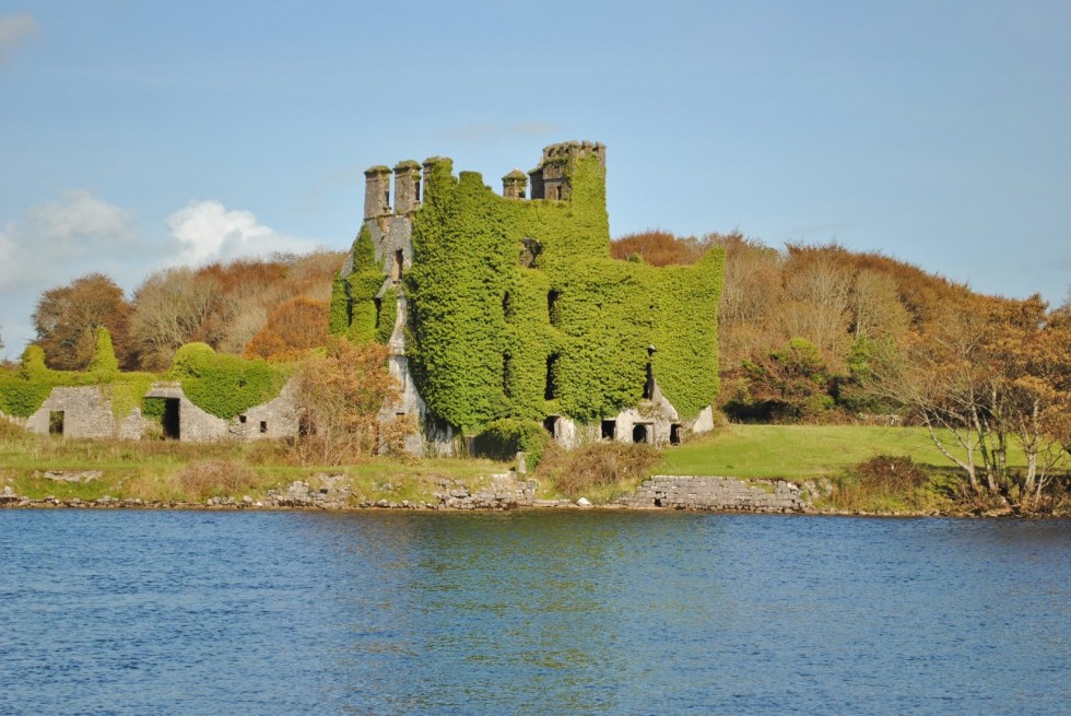 menlough-castle-980x655.jpg