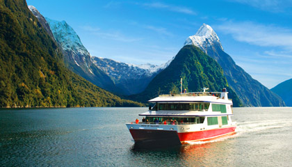 milford_sound_day_tour.jpg