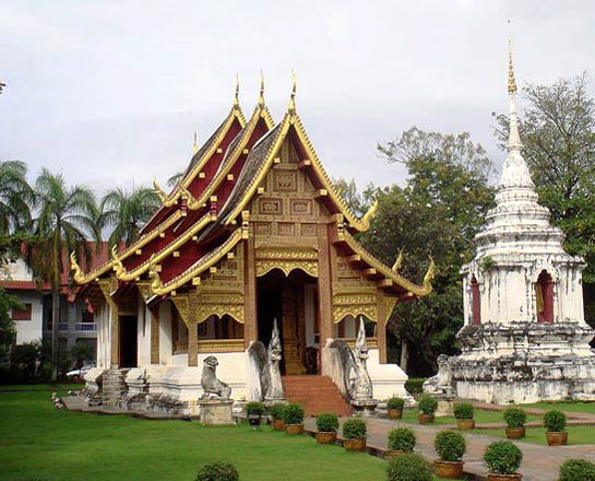 wat-phra-singh-chiangmai.jpg