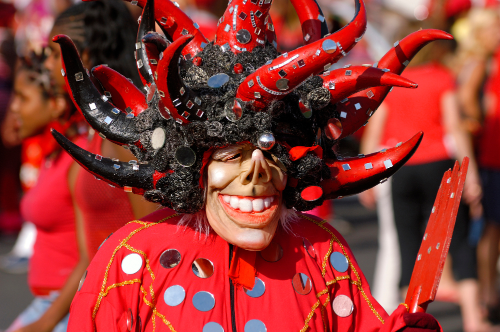 St-Martinique-carnival.jpg