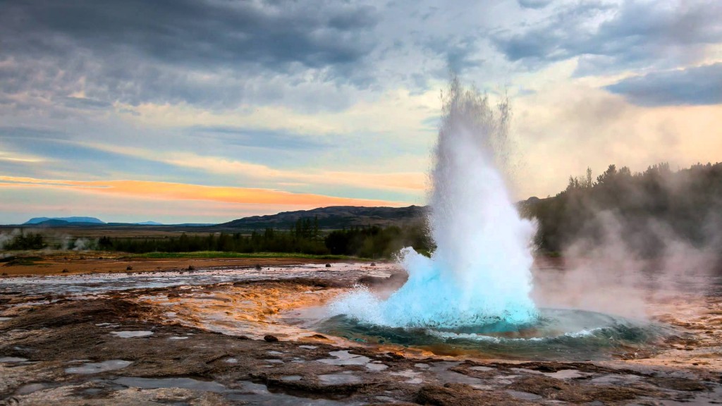 Reykjavik ~ Whale Watching Cruise & Golden Circle