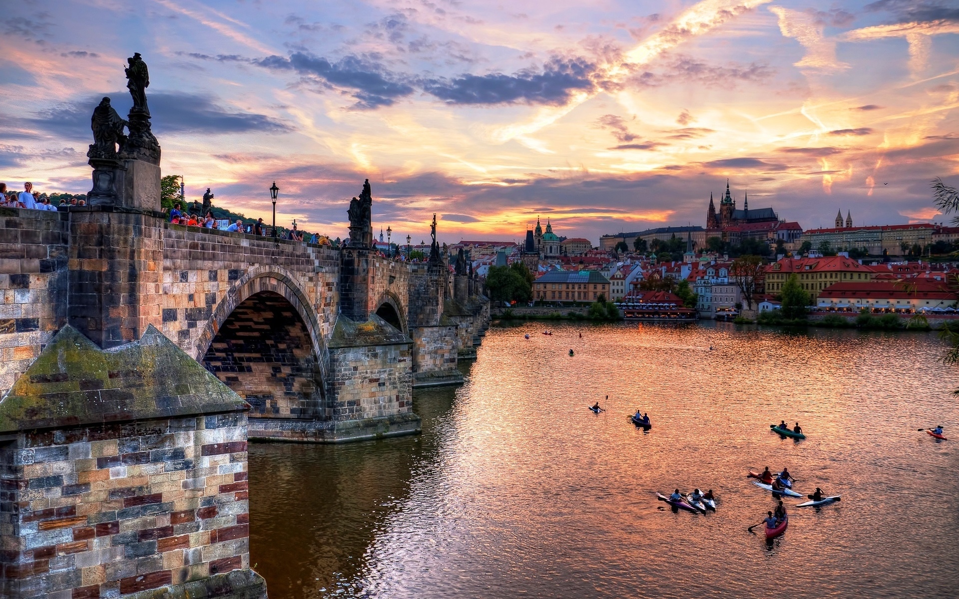 Cesky Krumlov - Prague