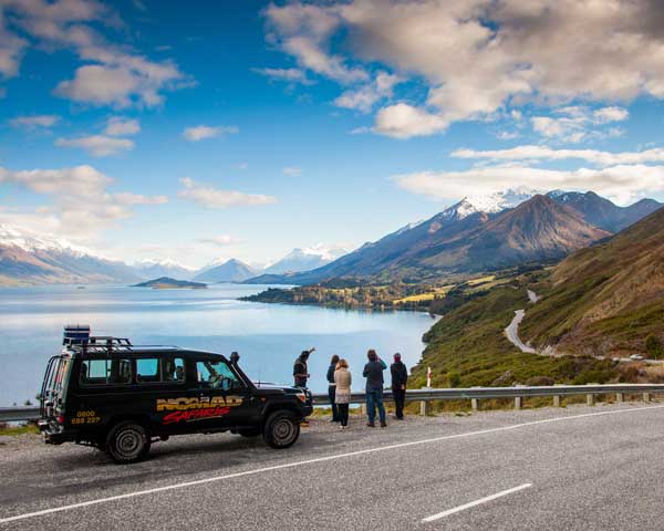 Queenstown-Safari of the scenes by 4 wheel drive vehicles 