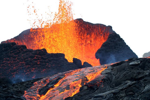 FULLDAY TOUR TO THE VOLCANO